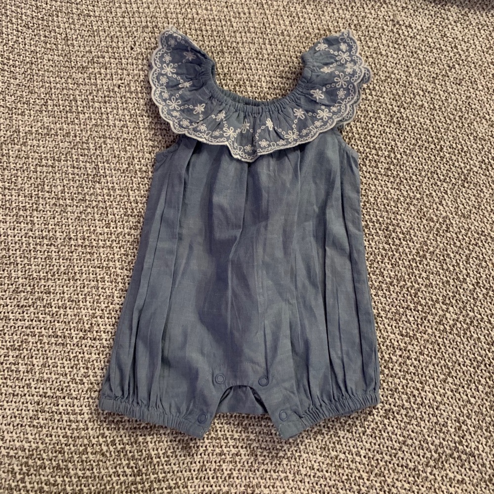 BNWT Baby Girl Romper size 3-6.